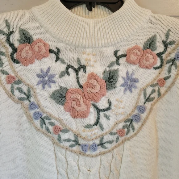 Vintage Alfred Dunner Floral Embroidered Acrylic Knit Sweater - Picture 2 of 5